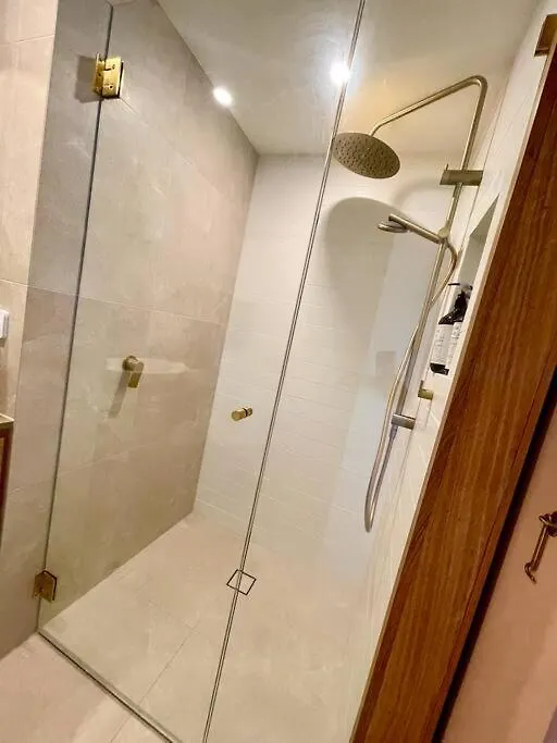 Chic Beachside Getaway 2Br 2Bath Fully Equipped Apartment Gold Coast