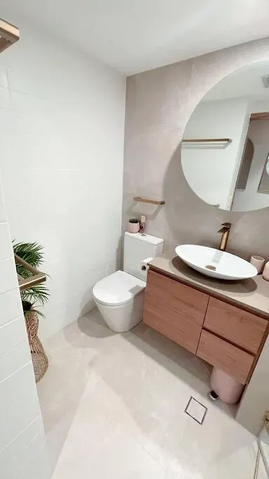 Chic Beachside Getaway 2Br 2Bath Fully Equipped Apartment Gold Coast Australia