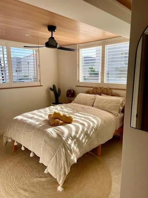 Chic Beachside Getaway 2Br 2Bath Fully Equipped Apartment Gold Coast