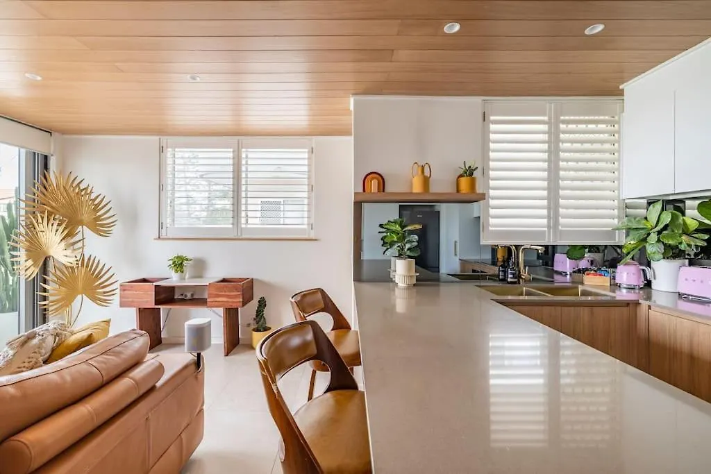 Chic Beachside Getaway 2Br 2Bath Fully Equipped Apartment Gold Coast