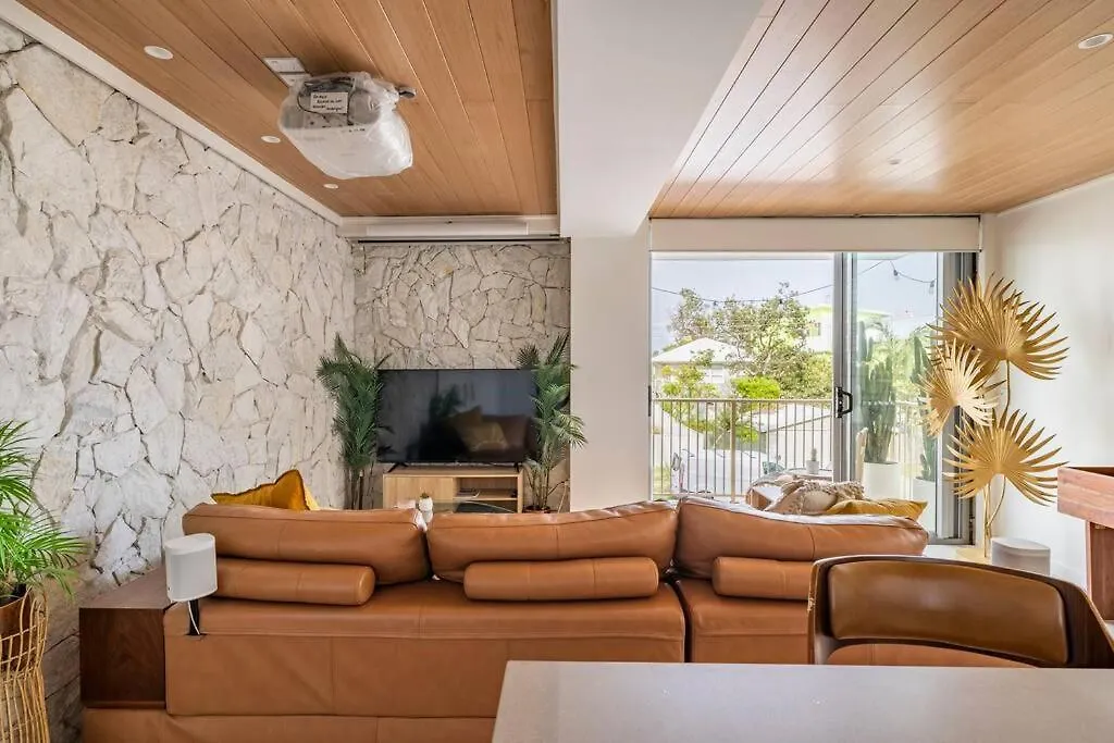 Chic Beachside Getaway 2Br 2Bath Fully Equipped Apartment Gold Coast